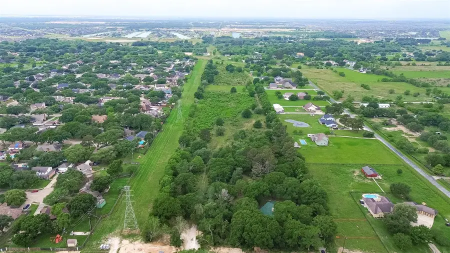 3525 Katy Hockley, center view